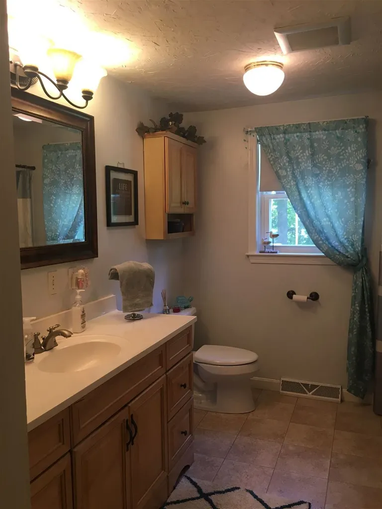 60 Cota Road Merrimack NH 03054