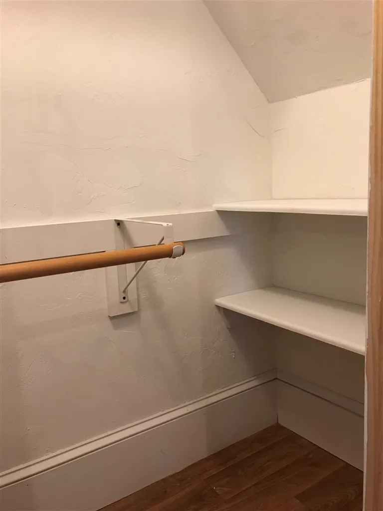 147 Pleasant Street Laconia NH 03246