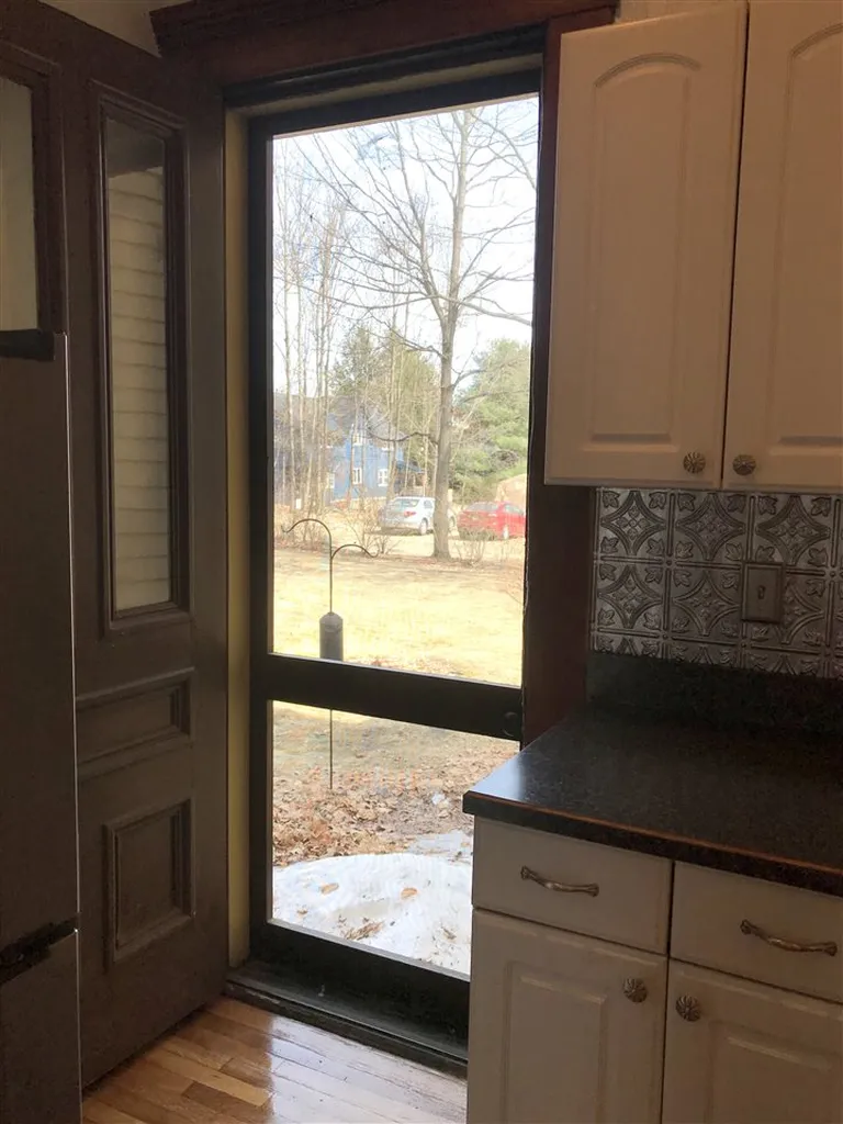 147 Pleasant Street Laconia NH 03246