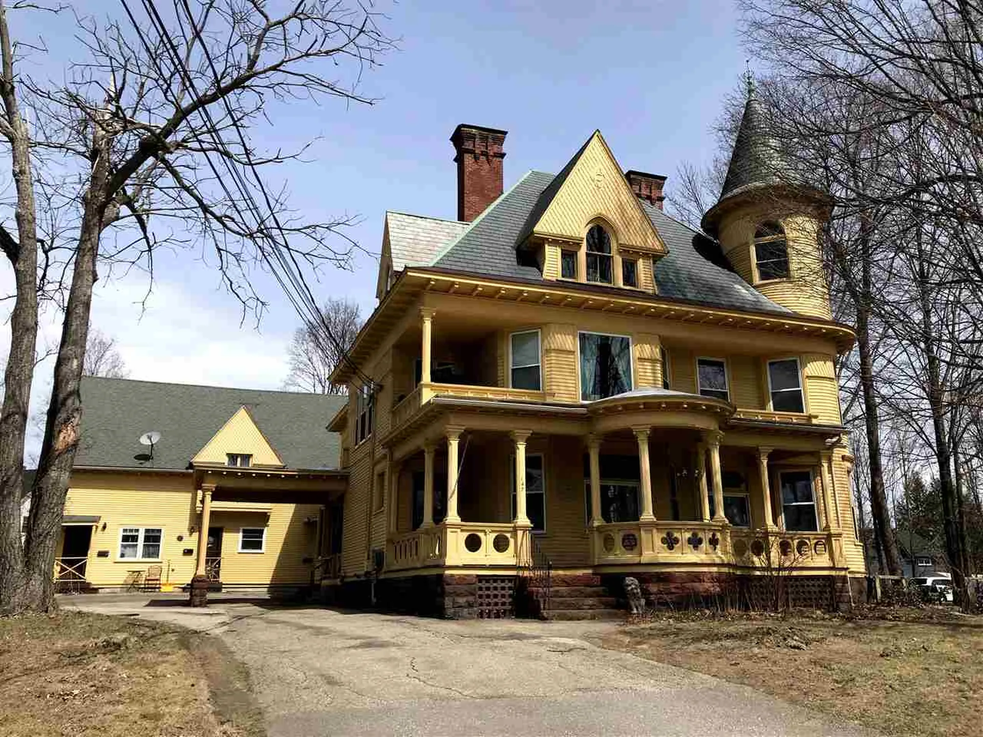 147 Pleasant Street Laconia NH 03246