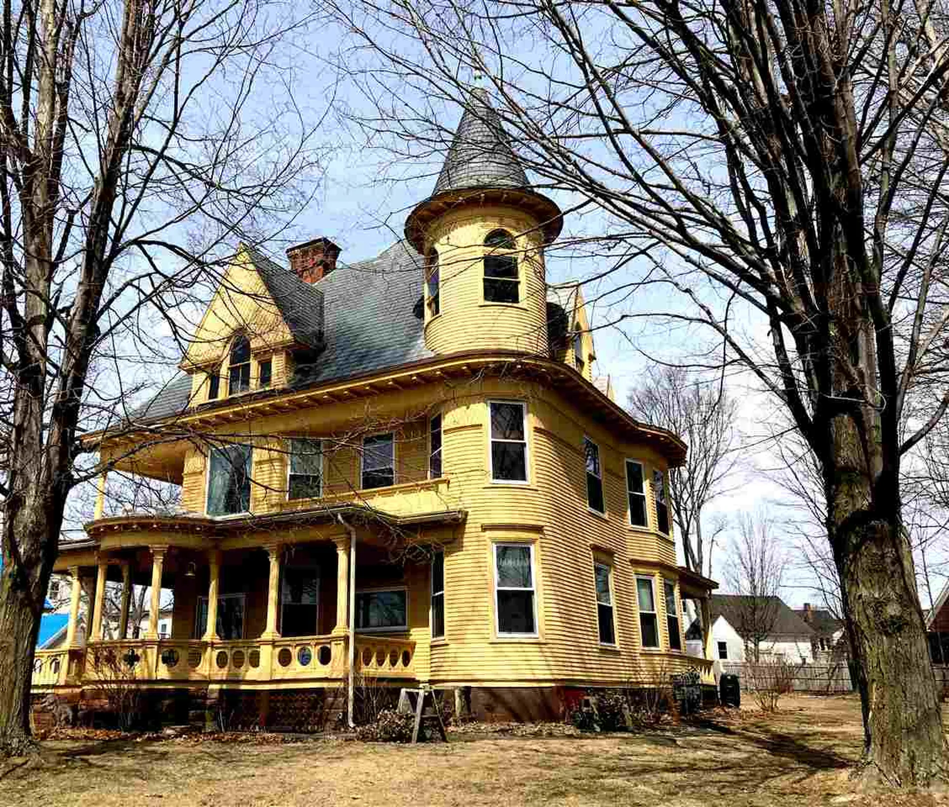 147 Pleasant Street Laconia NH 03246