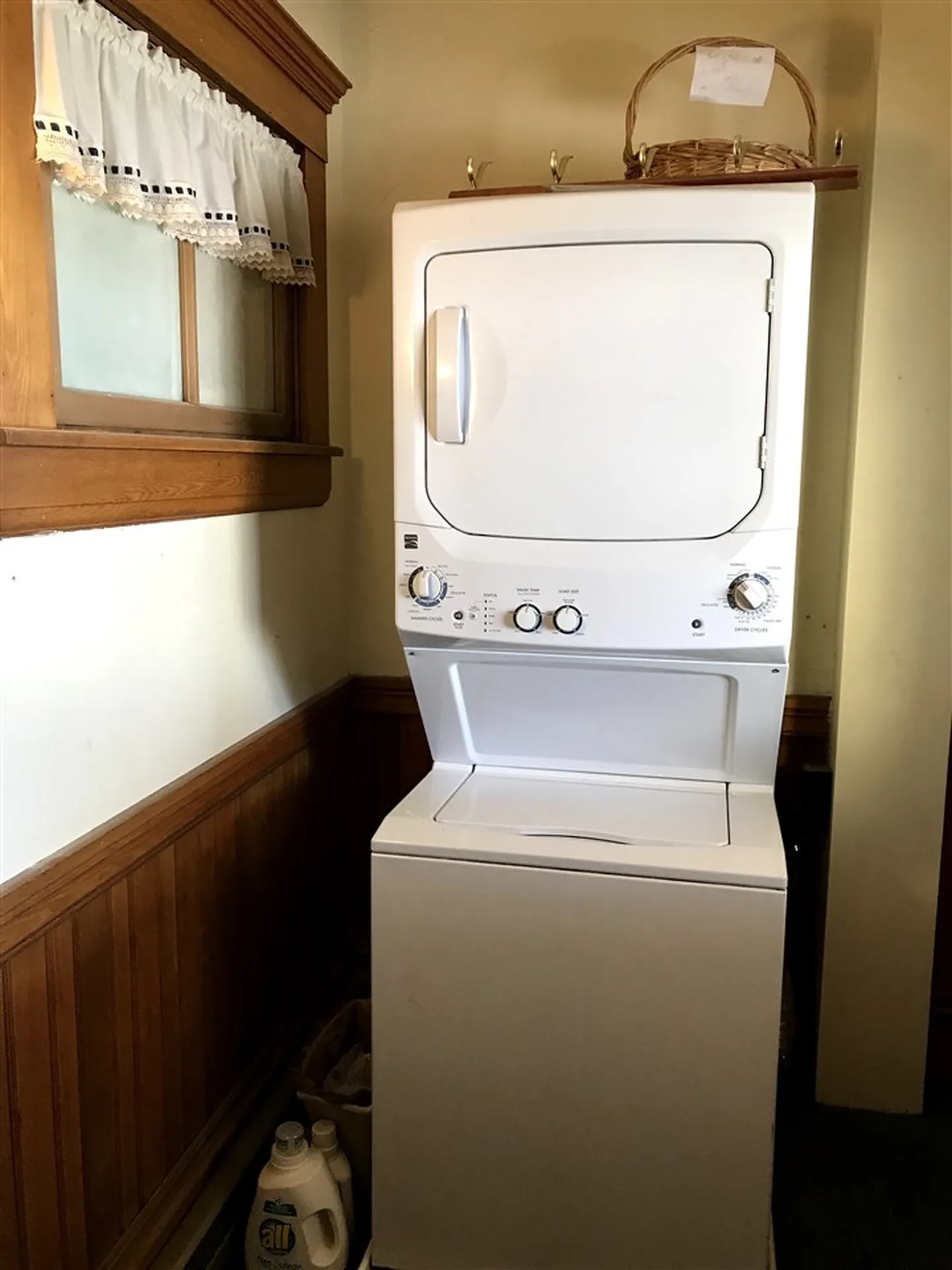 147 Pleasant Street Laconia NH 03246