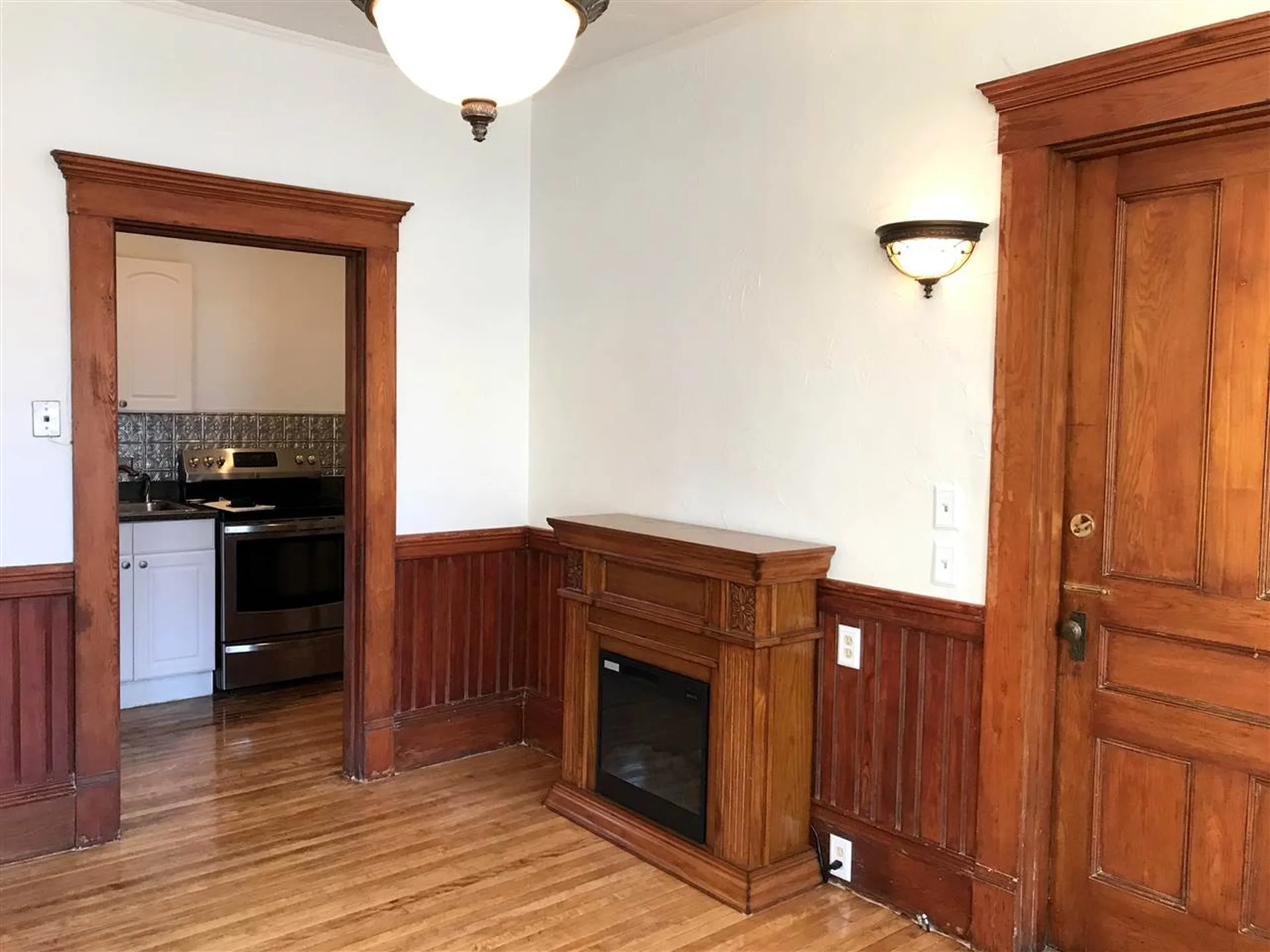 147 Pleasant Street Laconia NH 03246