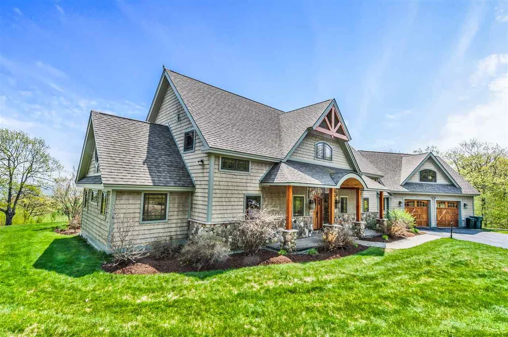 48 Summit Drive Lyndeborough NH 03082