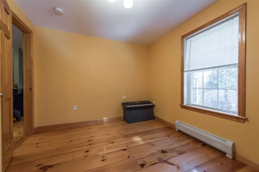 587 Deer Meadow Road Webster NH 03303
