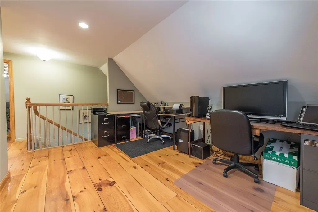 587 Deer Meadow Road Webster NH 03303