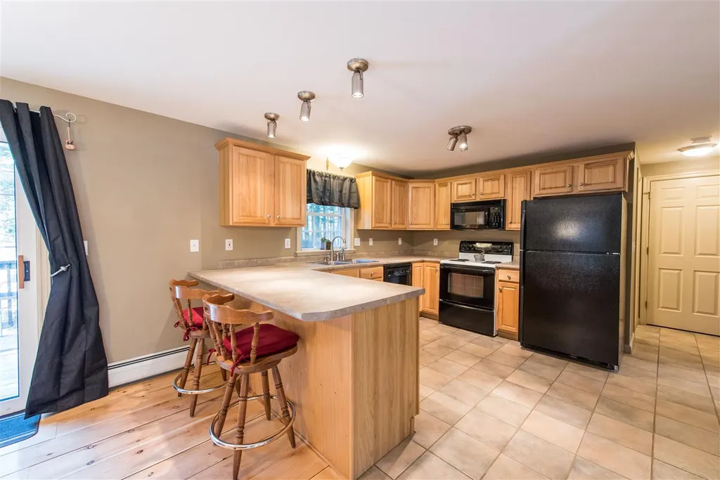 587 Deer Meadow Road Webster NH 03303