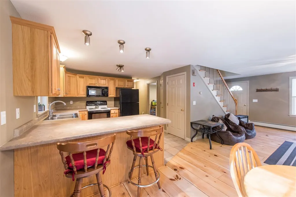 587 Deer Meadow Road Webster NH 03303