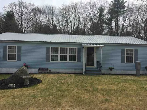 18 Lanai Drive Rochester NH 03867