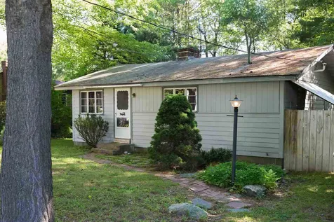 15 Robin Lane Hampton NH 03842