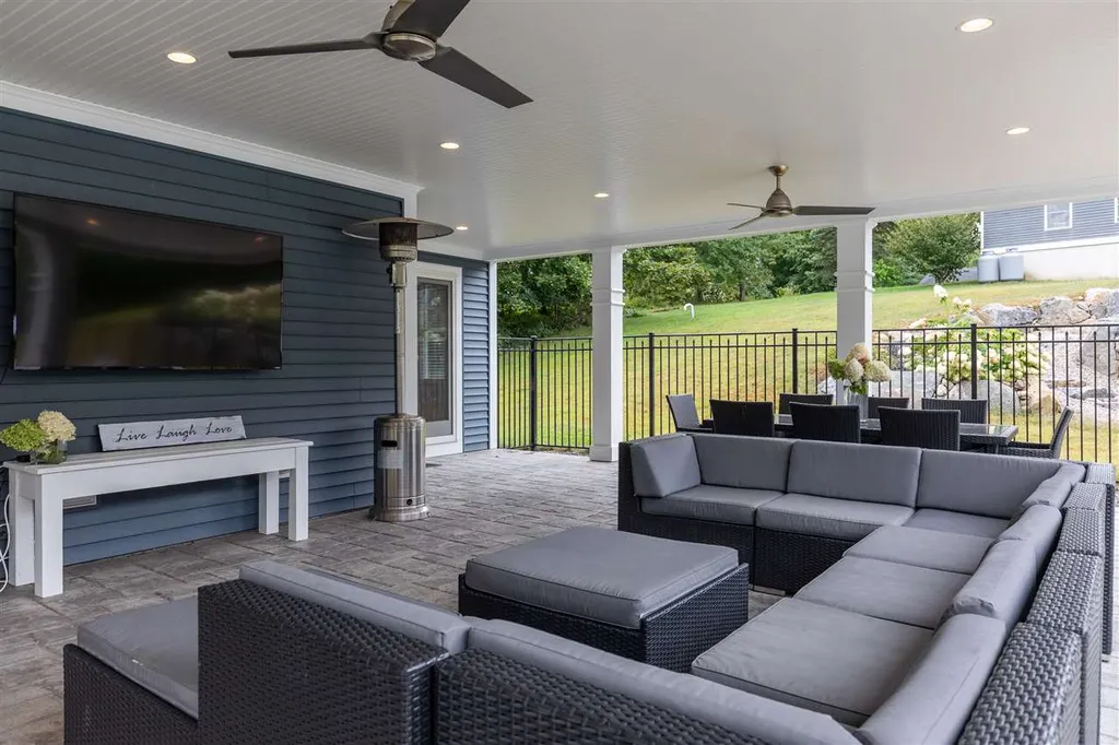 940 Washington Road Rye NH 03870