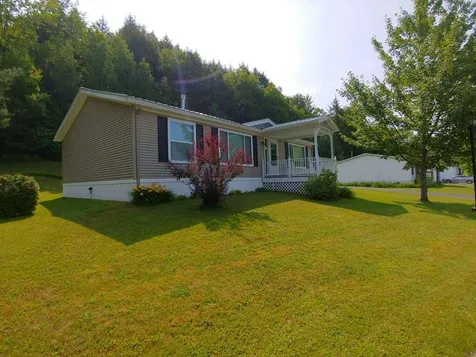 54 Maplewood Drive Hyde Park VT 05655