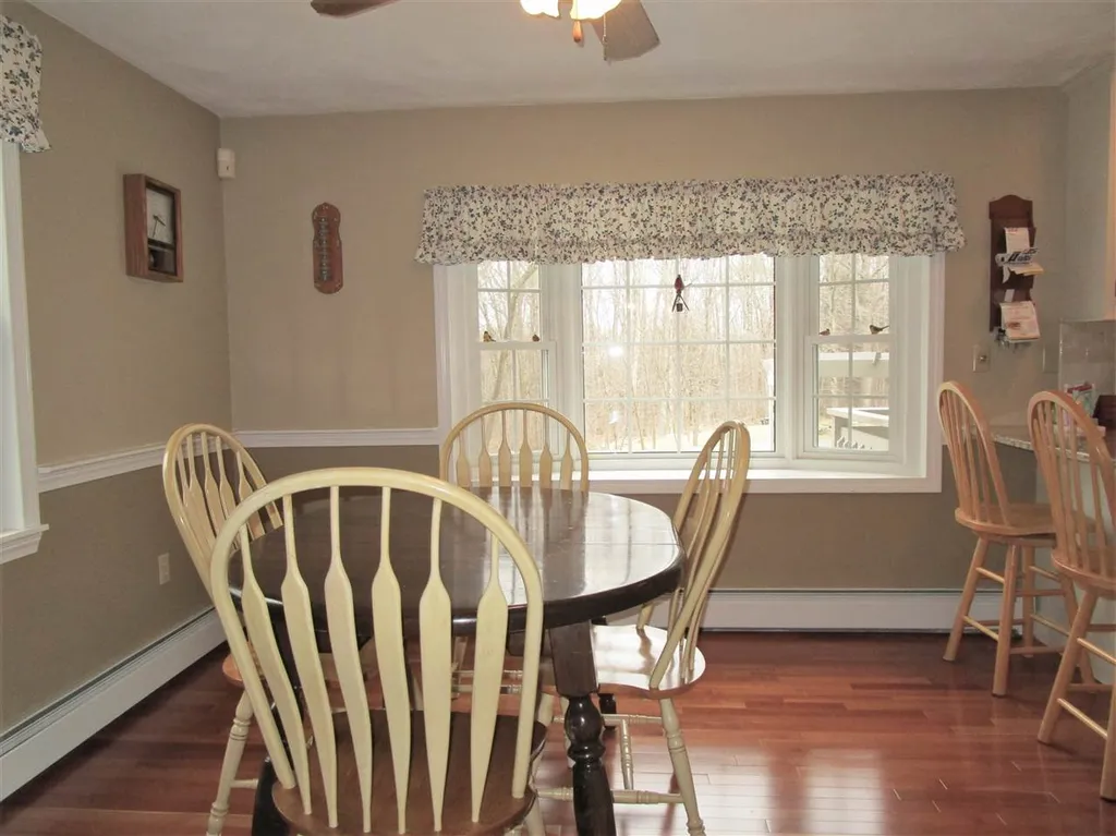 31 Redcoat Drive Hampstead NH 03841