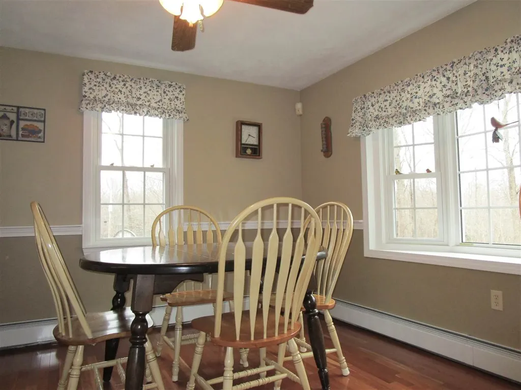 31 Redcoat Drive Hampstead NH 03841