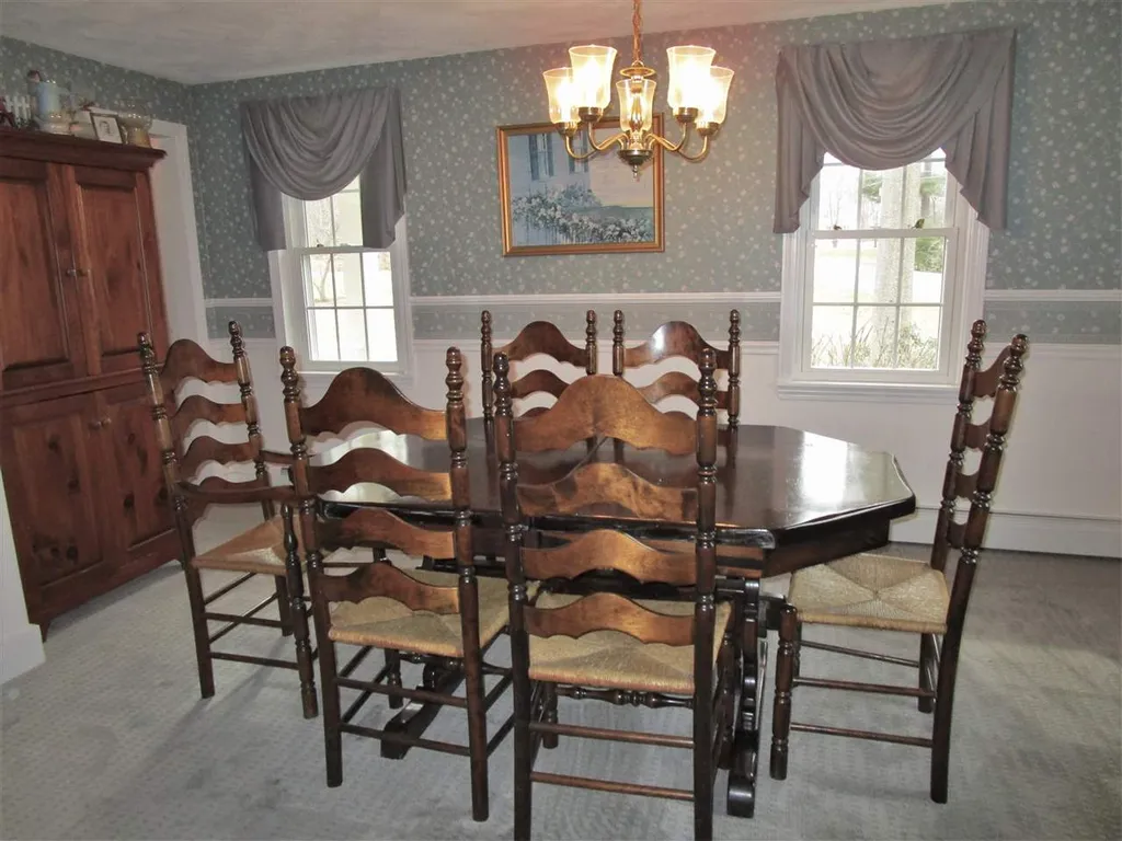 31 Redcoat Drive Hampstead NH 03841