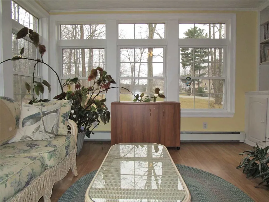 31 Redcoat Drive Hampstead NH 03841