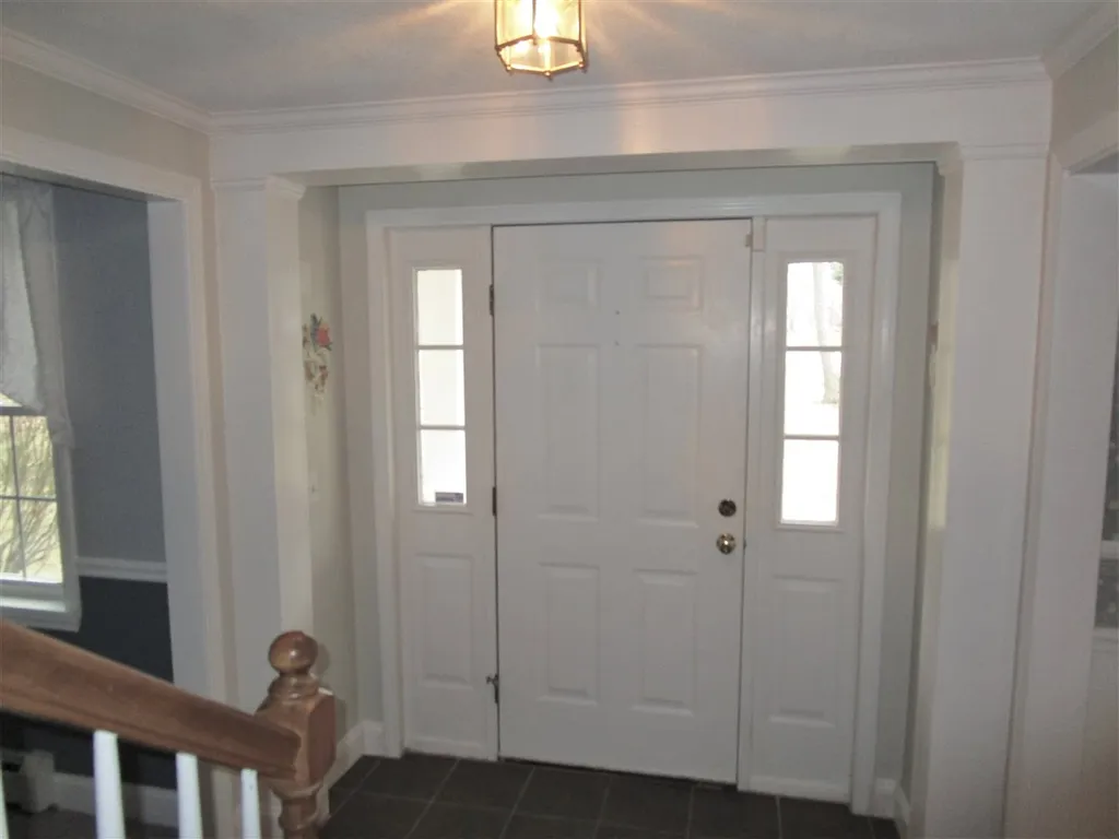 31 Redcoat Drive Hampstead NH 03841
