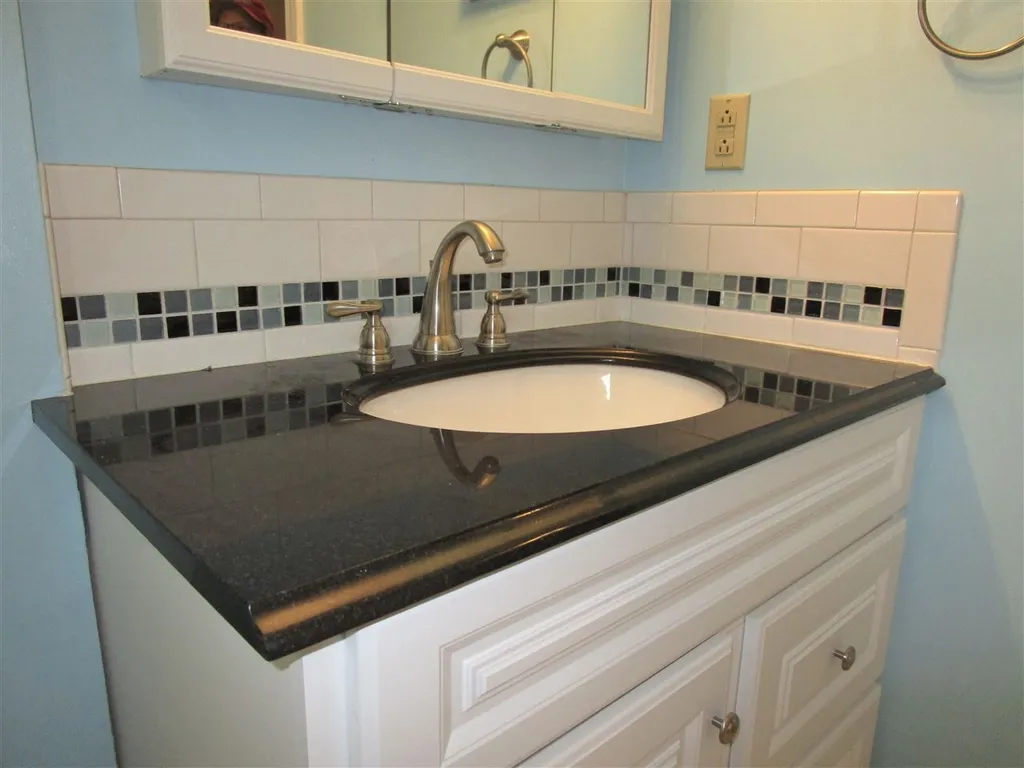 31 Redcoat Drive Hampstead NH 03841