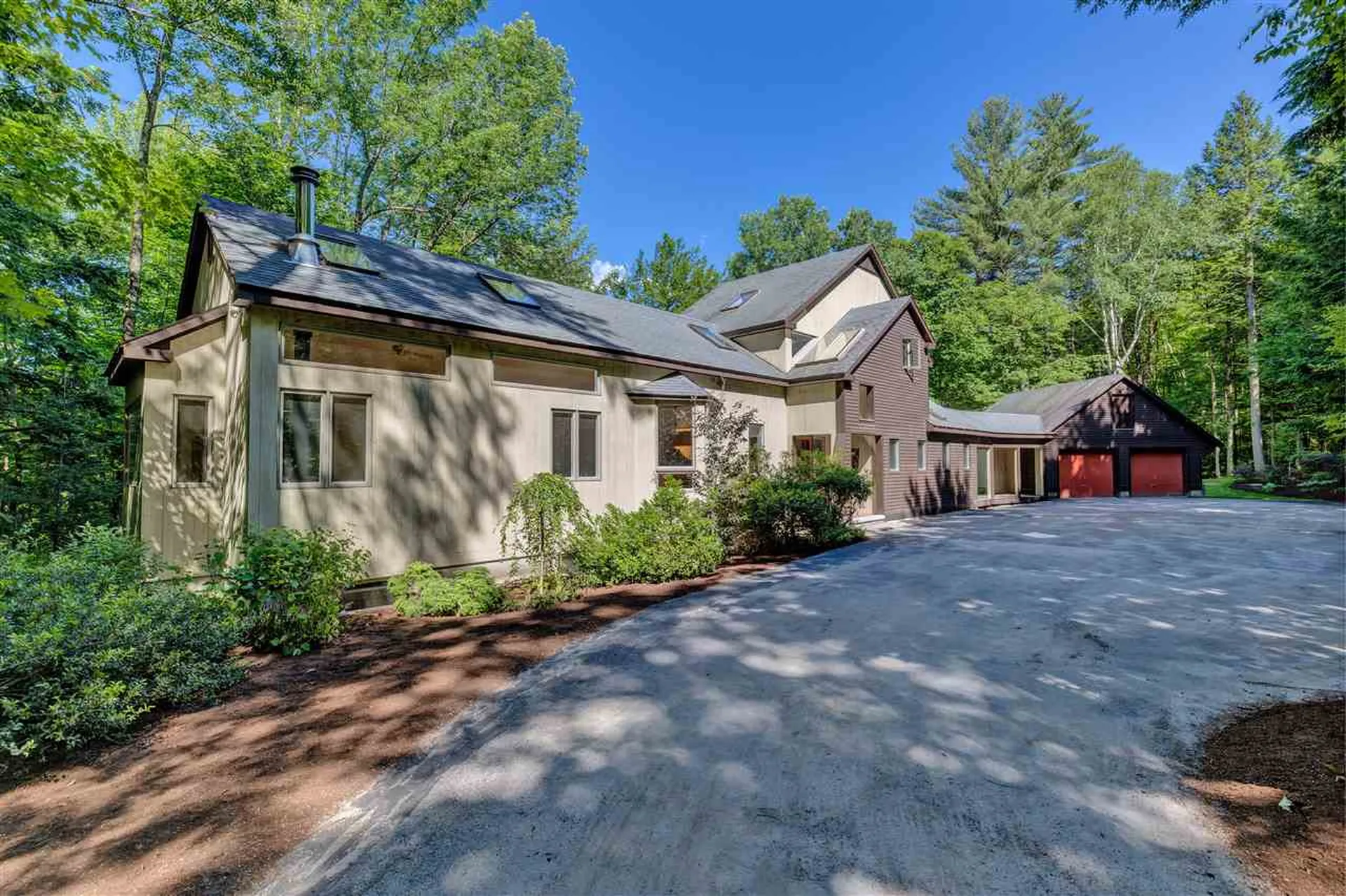 223 Bunker Road New London NH 03257