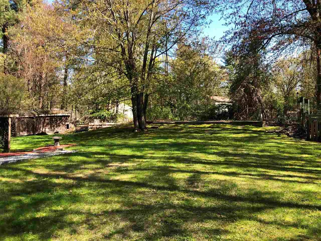 1 Skylark Drive Derry NH 03038
