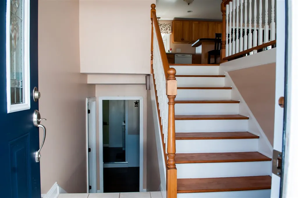 1 Skylark Drive Derry NH 03038