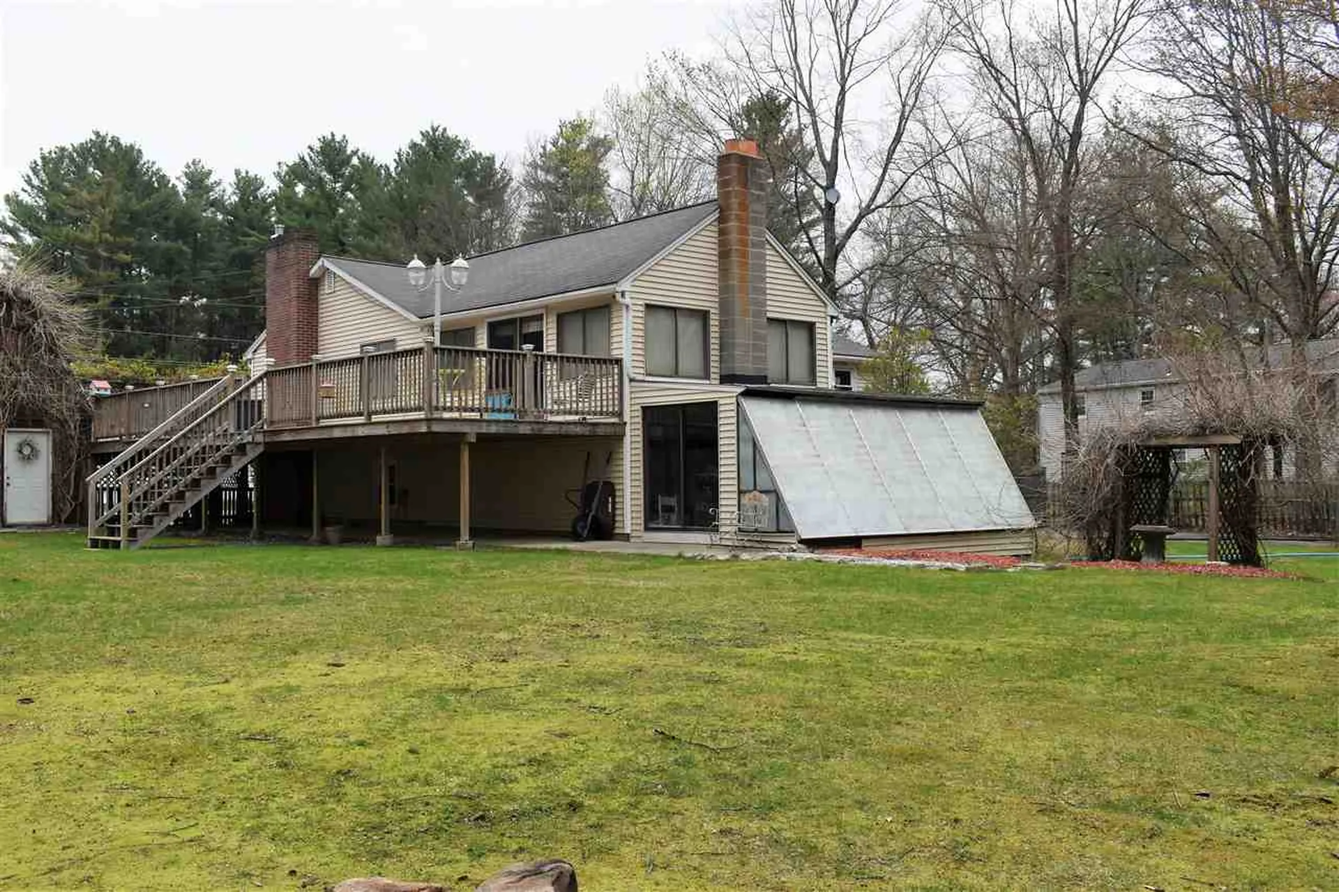 1 Skylark Drive Derry NH 03038