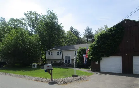 1 Skylark Drive Derry NH 03038