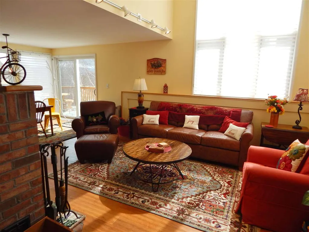 48 South Village Road Warren VT 05674