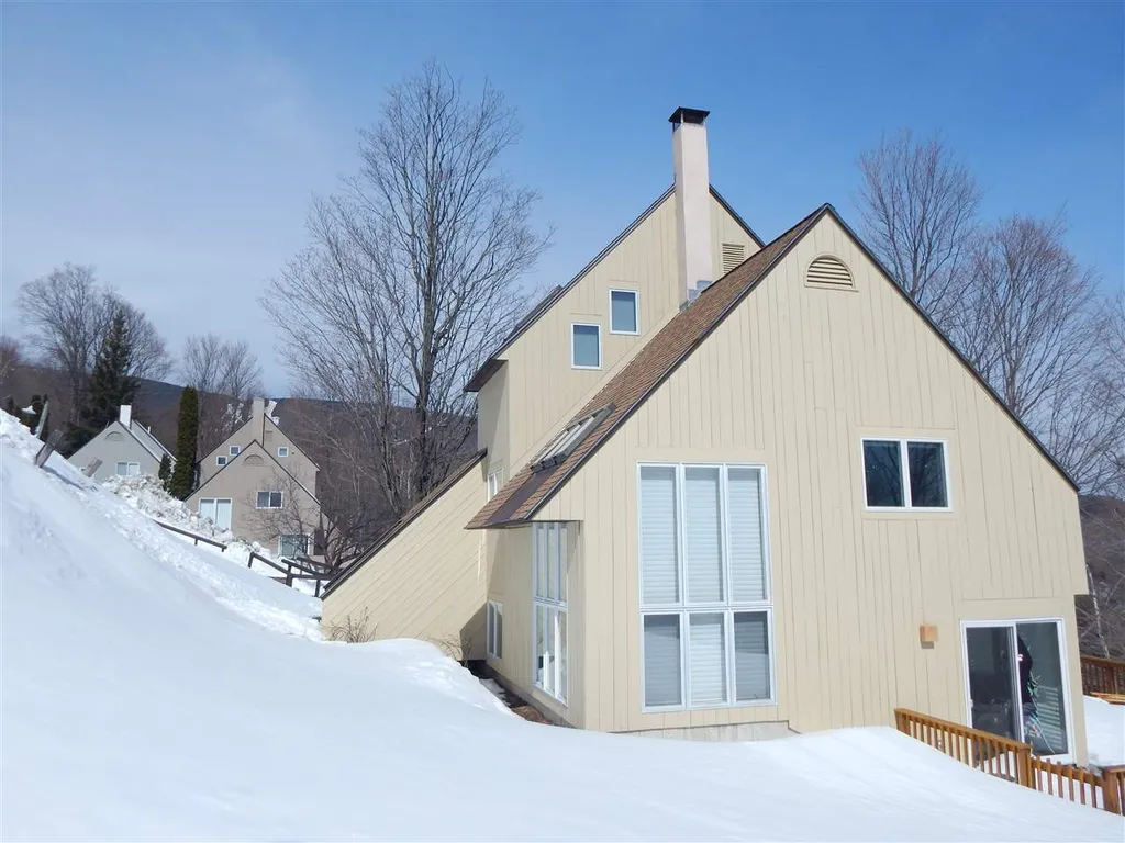 48 South Village Road Warren VT 05674