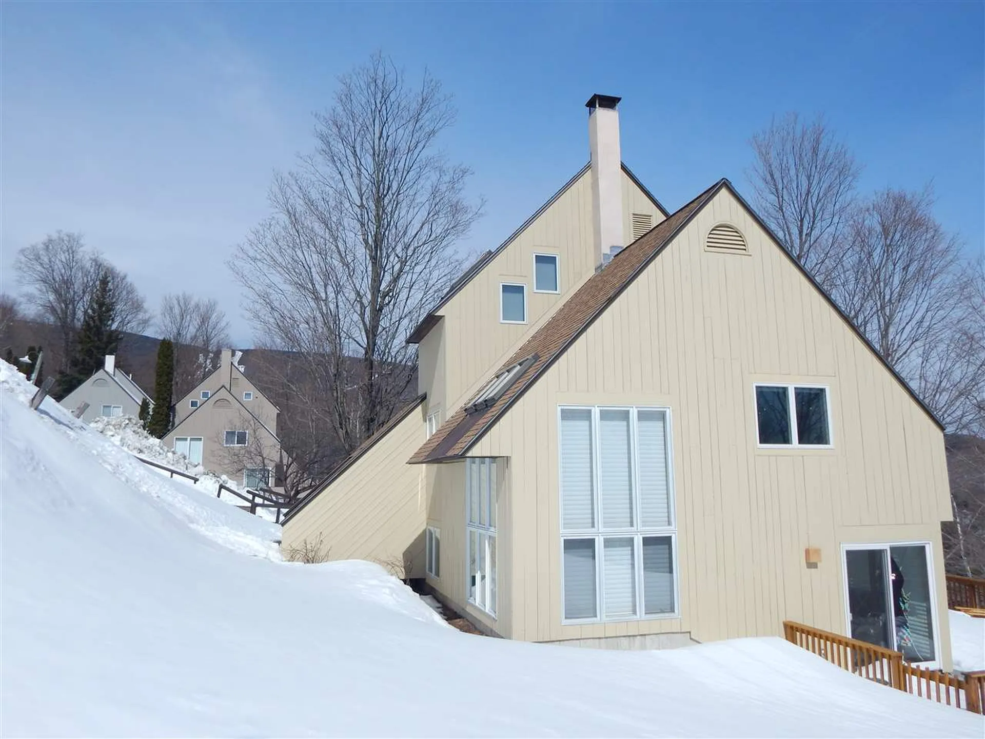 48 South Village Road Warren VT 05674
