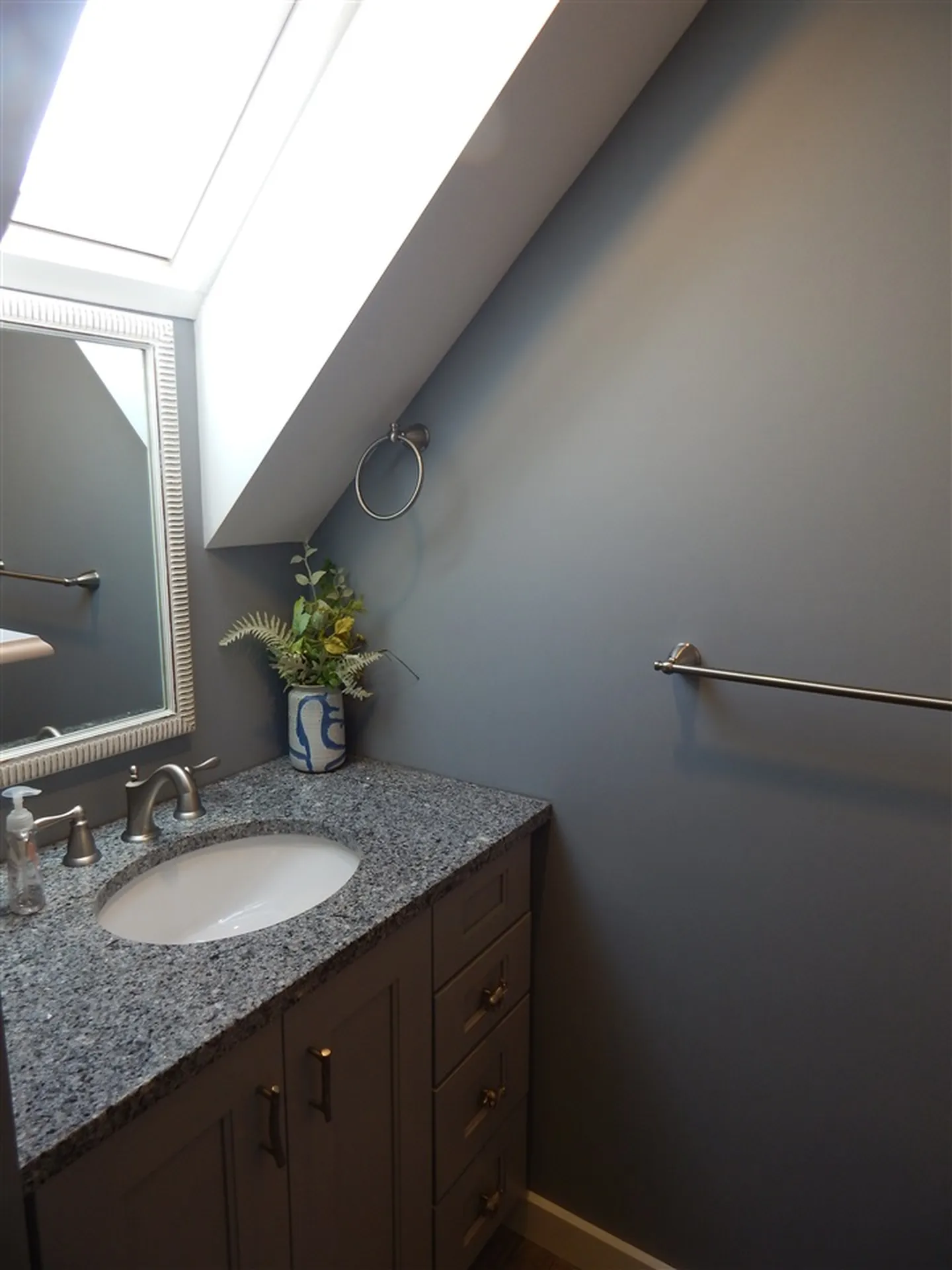 48 South Village Road Warren VT 05674