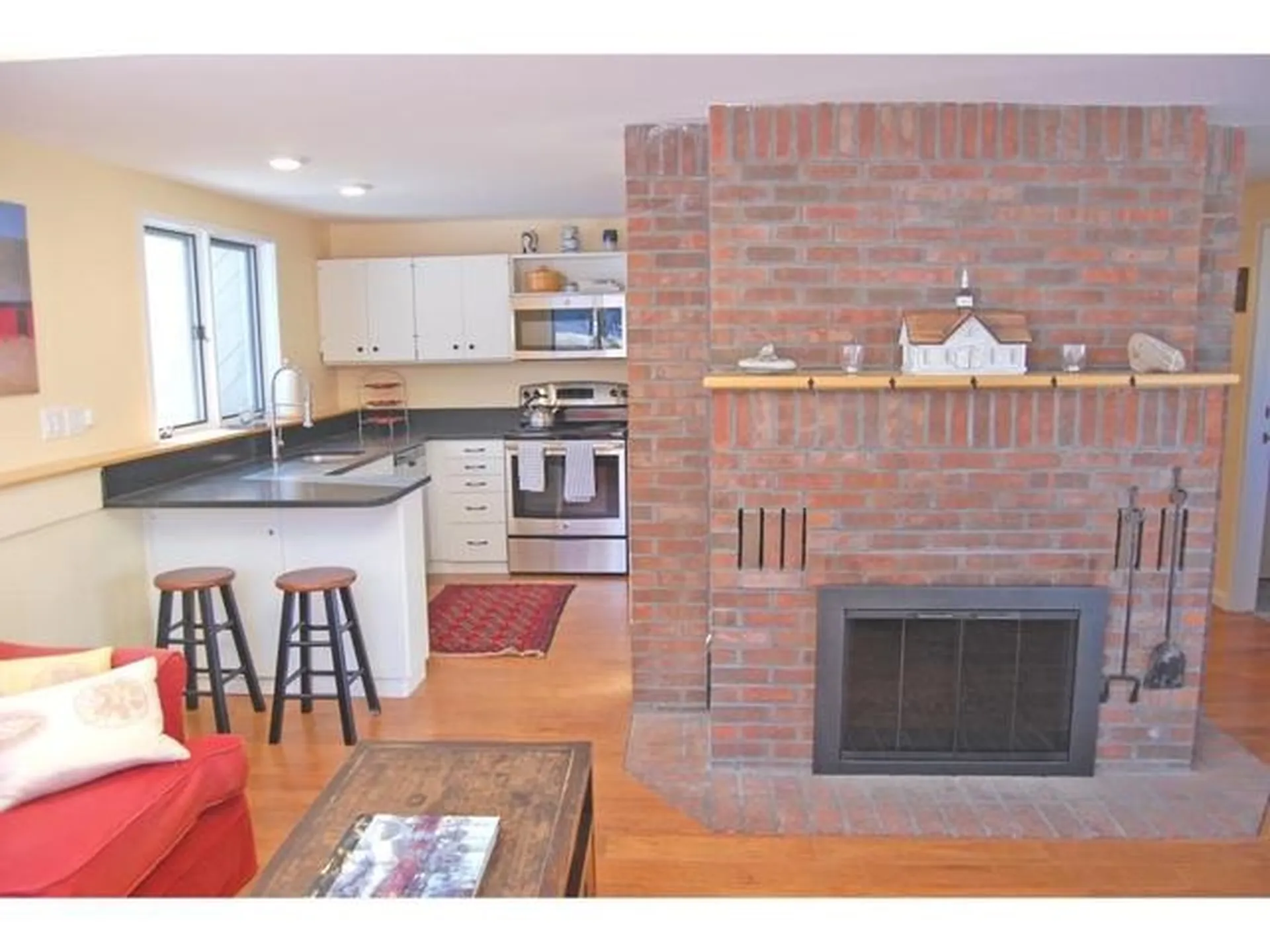 48 South Village Road Warren VT 05674