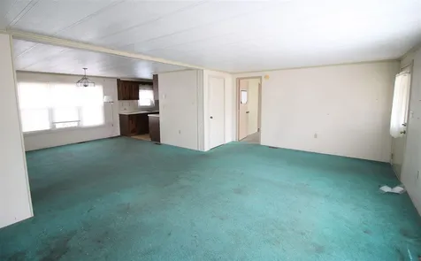 13 N Cranberry Lane Rochester NH 03867