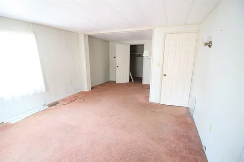 13 N Cranberry Lane Rochester NH 03867