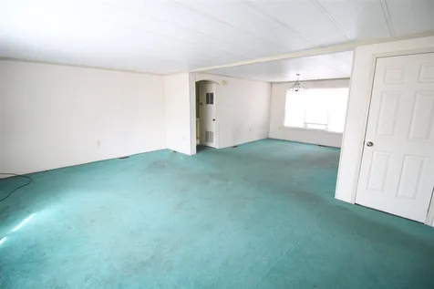 13 N Cranberry Lane Rochester NH 03867