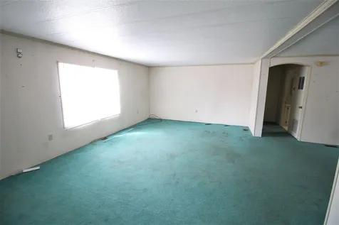 13 N Cranberry Lane Rochester NH 03867