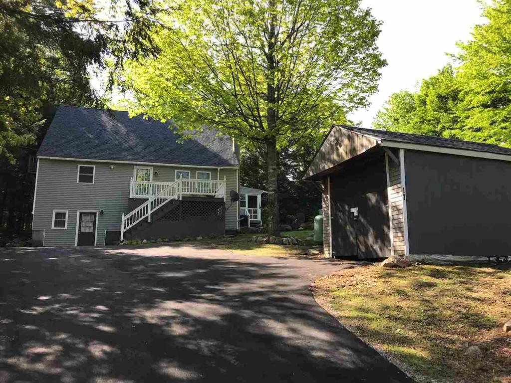 17 Stephanie Drive Alton NH 03810-4348