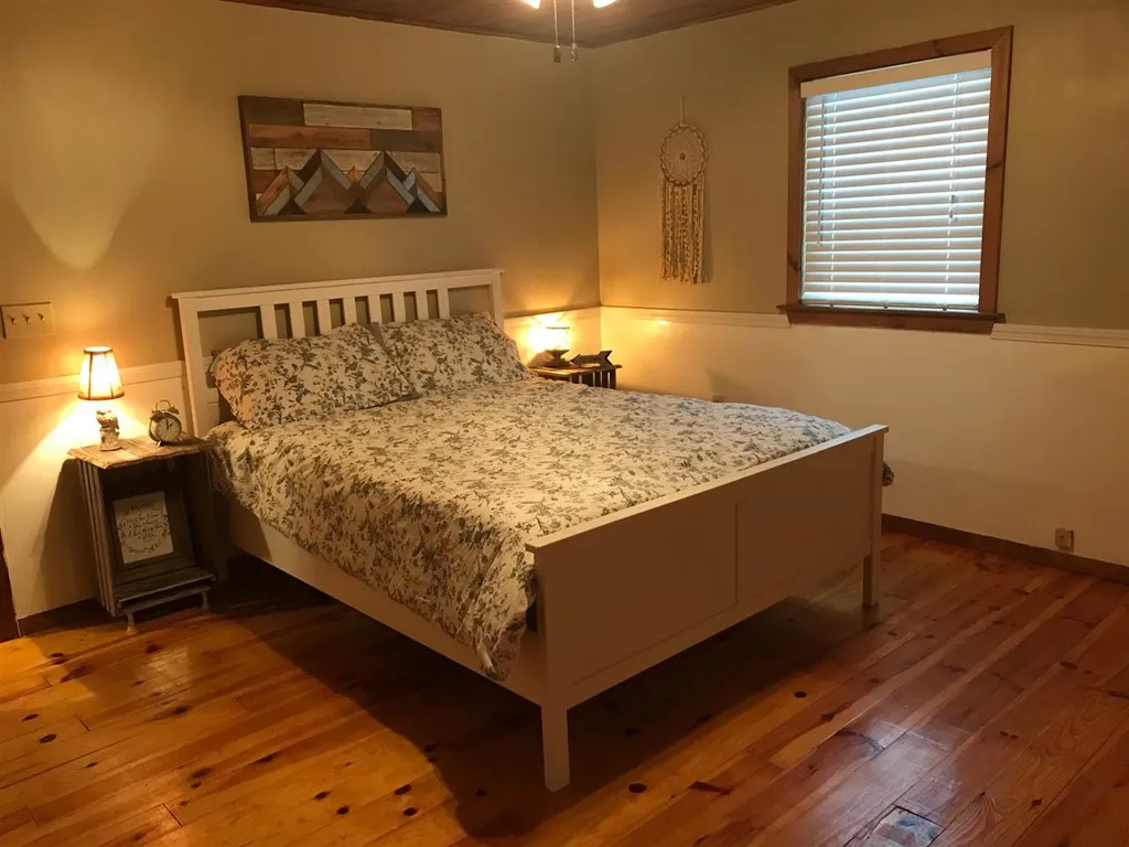 17 Stephanie Drive Alton NH 03810-4348