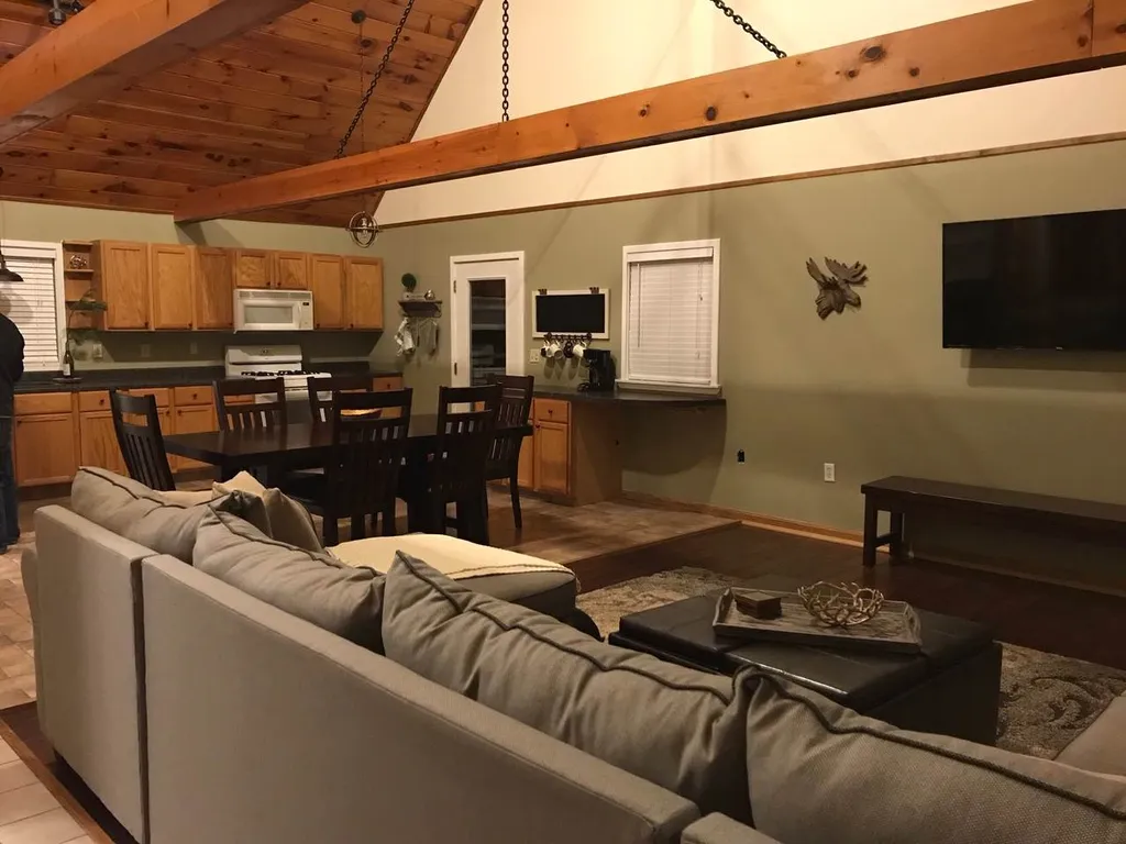 17 Stephanie Drive Alton NH 03810-4348