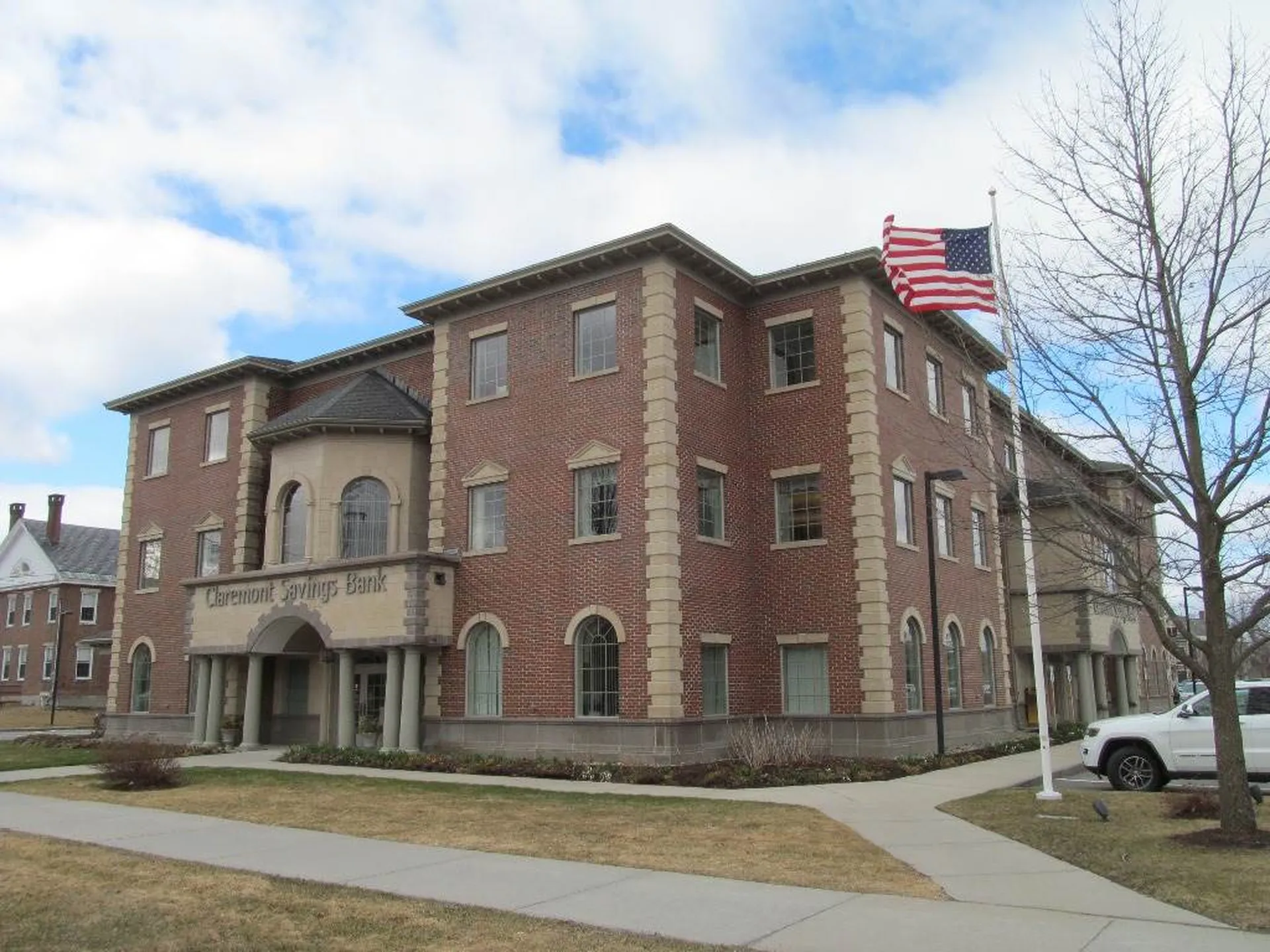 145 Broad Street Claremont NH 03743