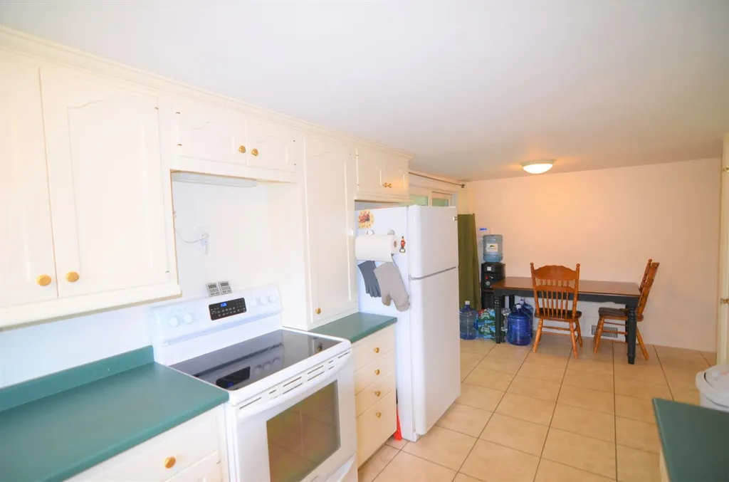 9 Cossitt Avenue Claremont NH 03743