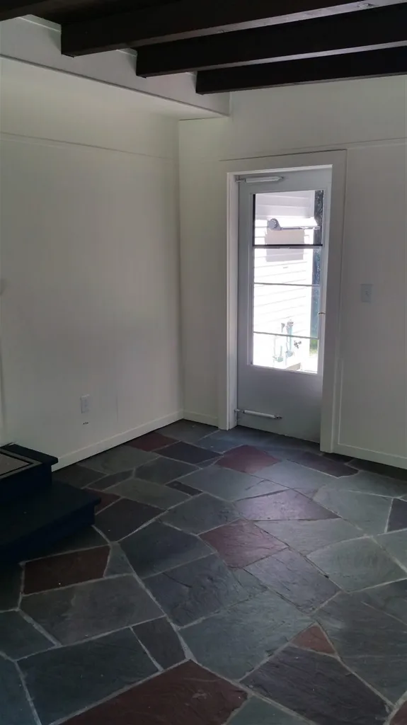 9 Cossitt Avenue Claremont NH 03743