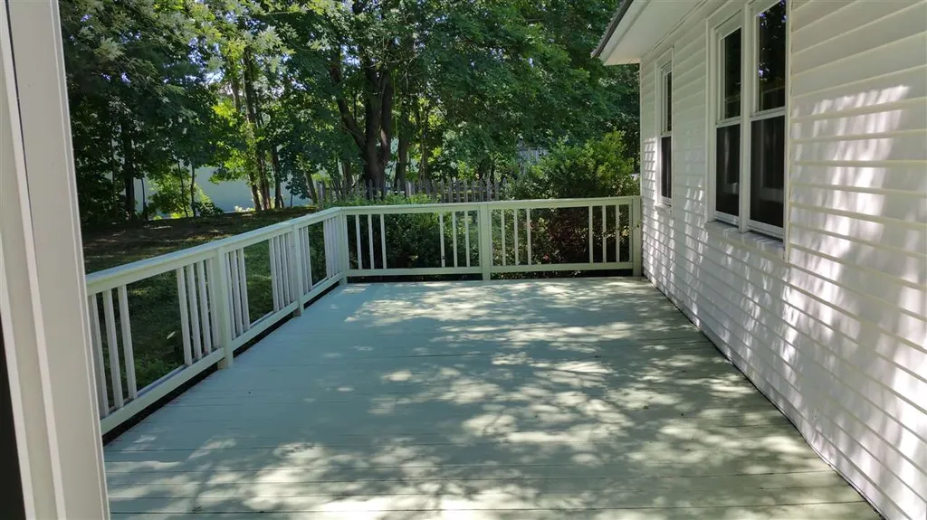 9 Cossitt Avenue Claremont NH 03743