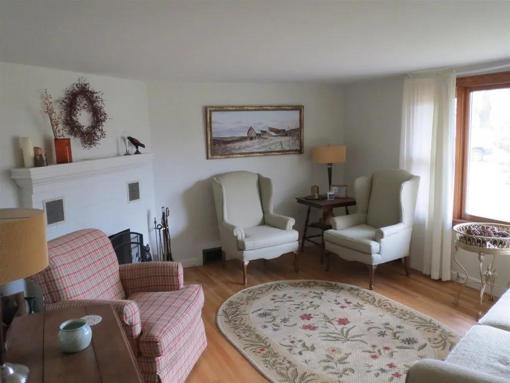 9 Cossitt Avenue Claremont NH 03743