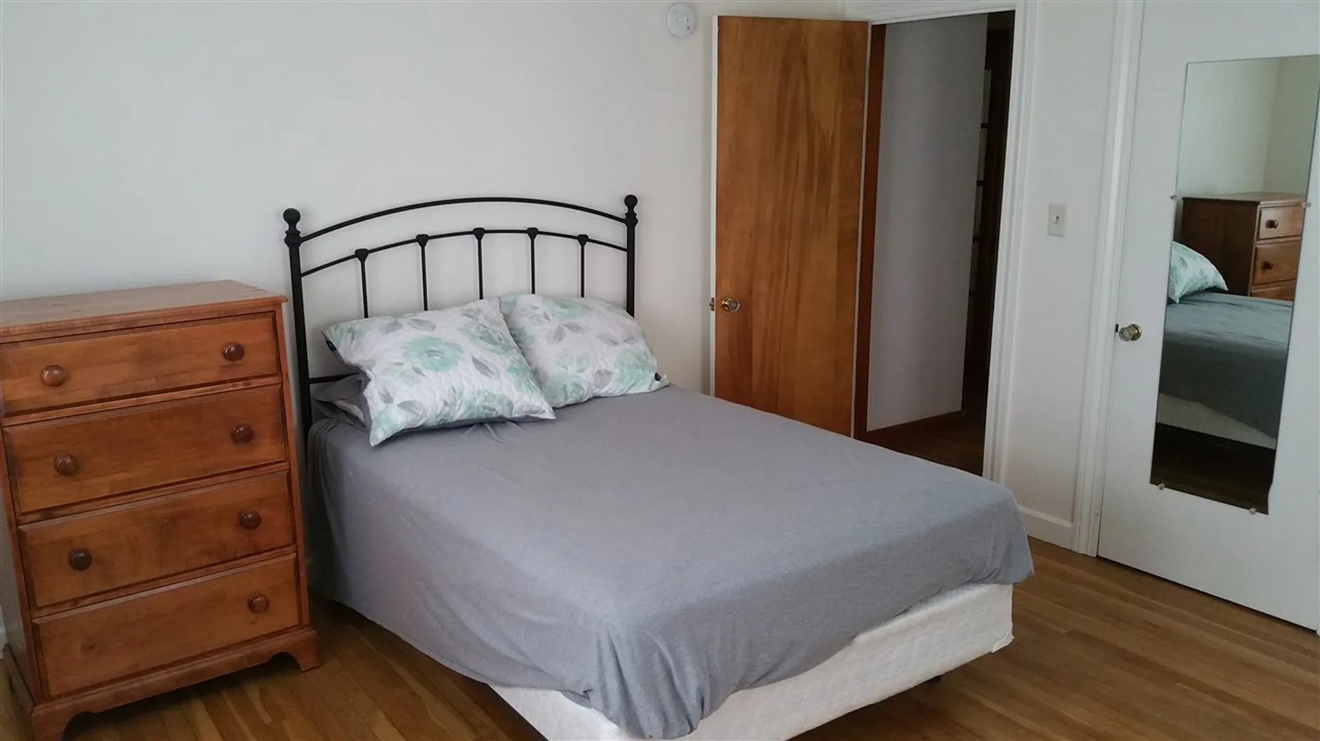 9 Cossitt Avenue Claremont NH 03743