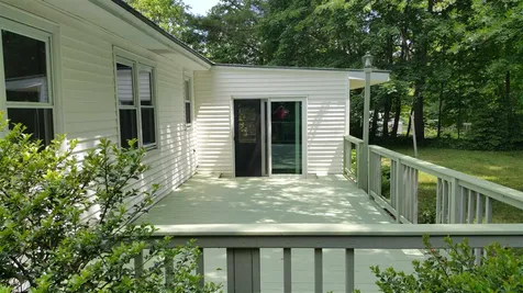 9 Cossitt Avenue Claremont NH 03743