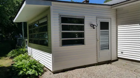 9 Cossitt Avenue Claremont NH 03743