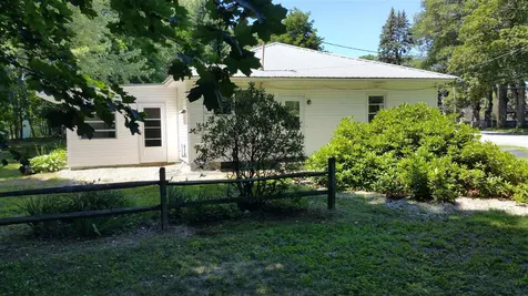 9 Cossitt Avenue Claremont NH 03743