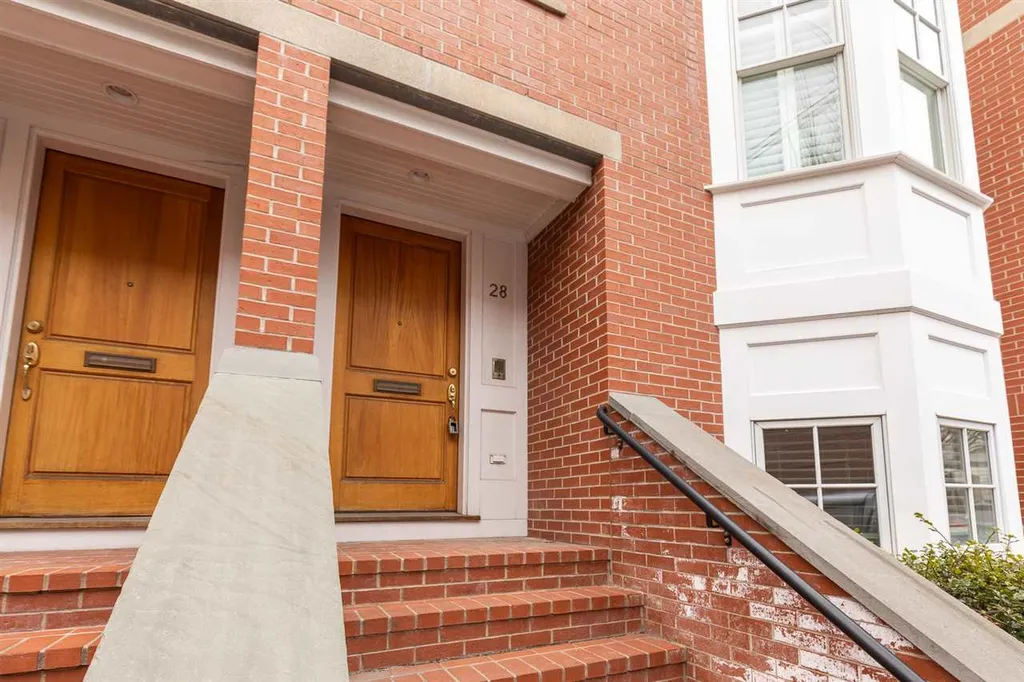 28 Porter Street Portsmouth NH 03801