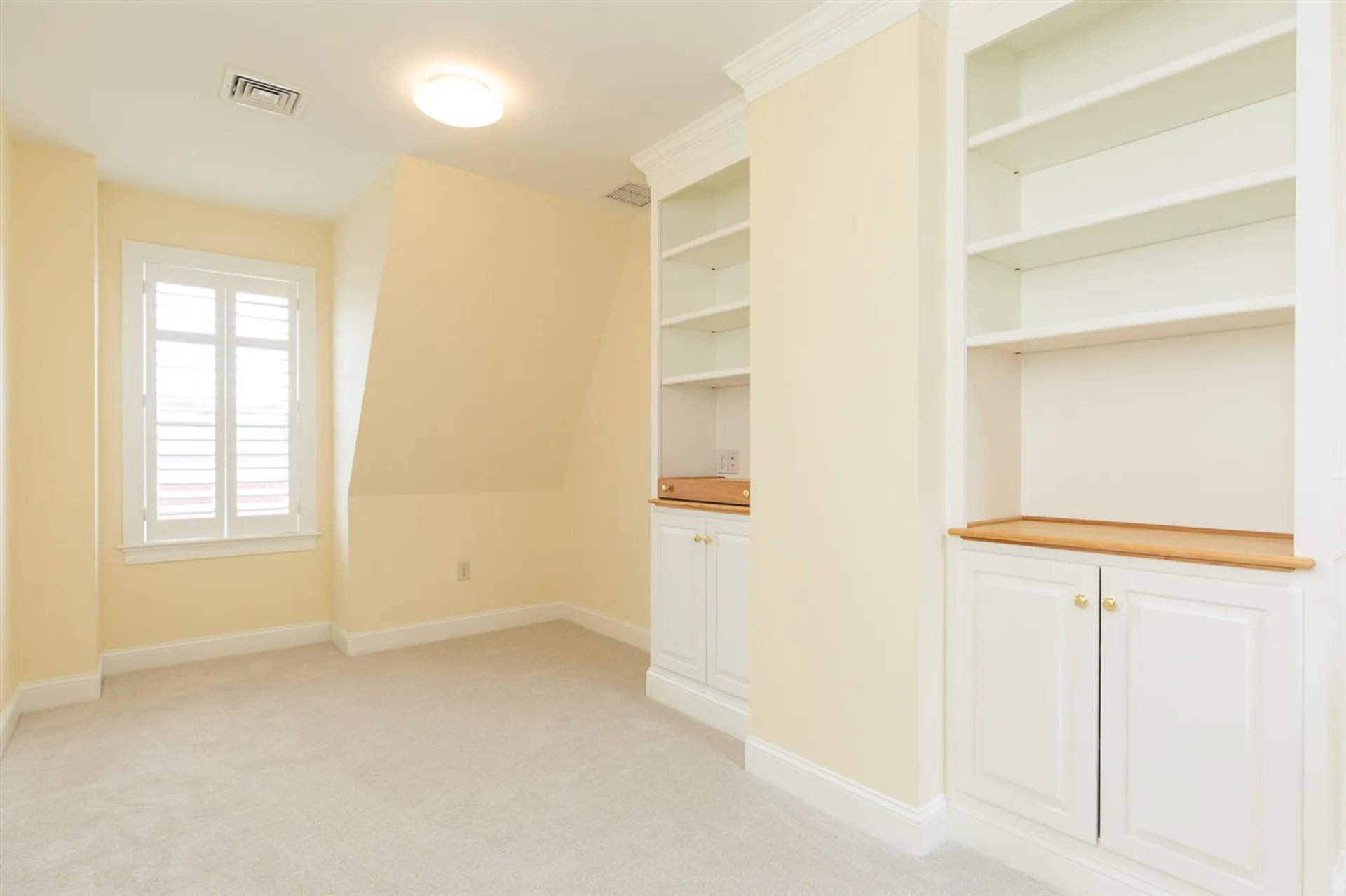 28 Porter Street Portsmouth NH 03801